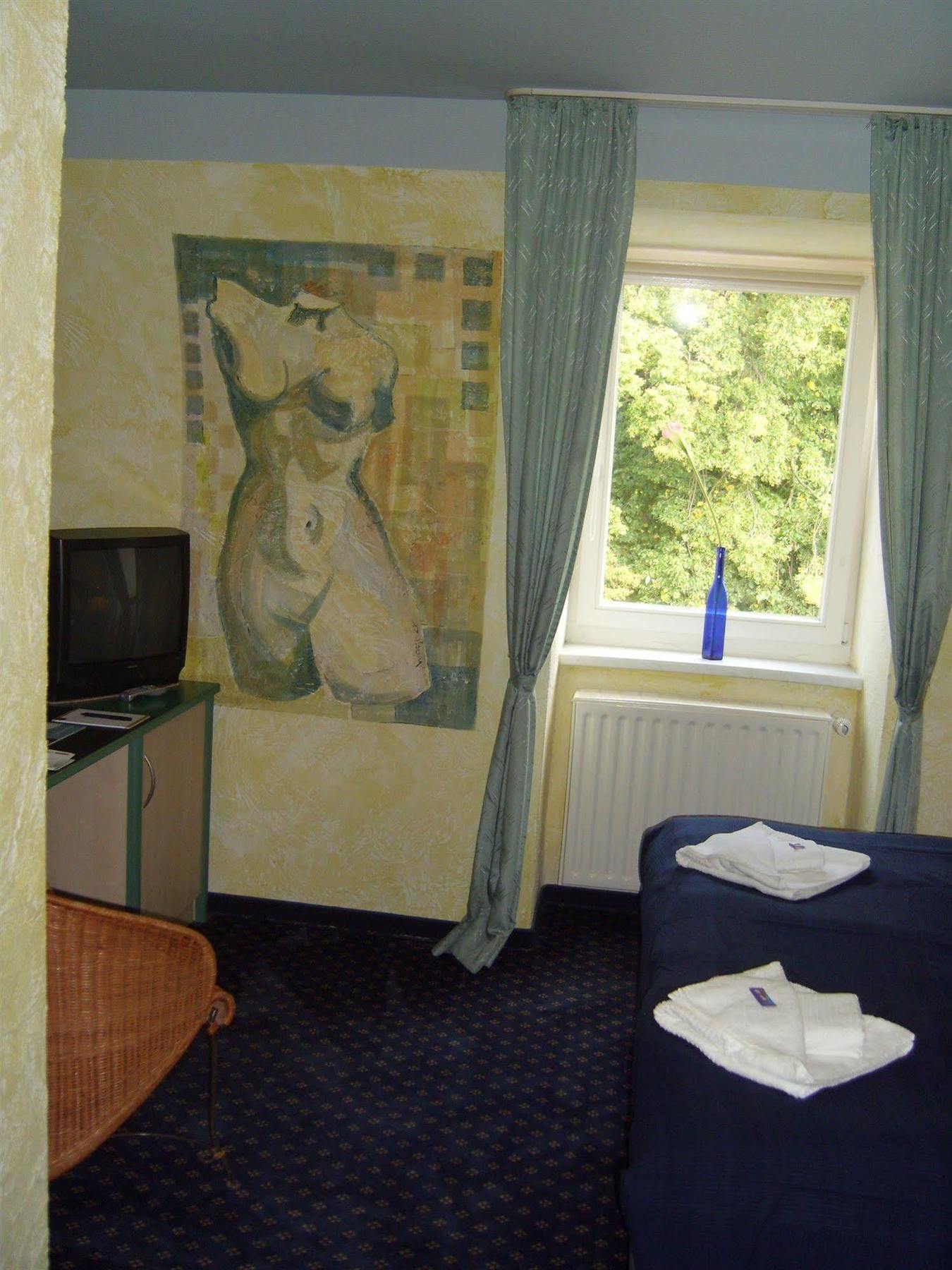Hotel Ostseestern Kuehlungsborn Exterior photo
